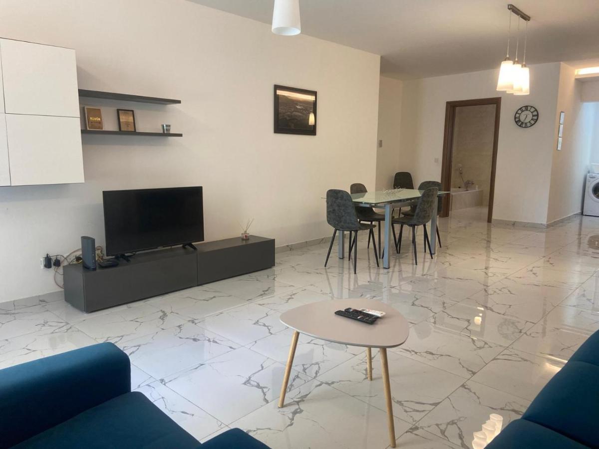 Sliema Centrally Located Apt Exteriér fotografie